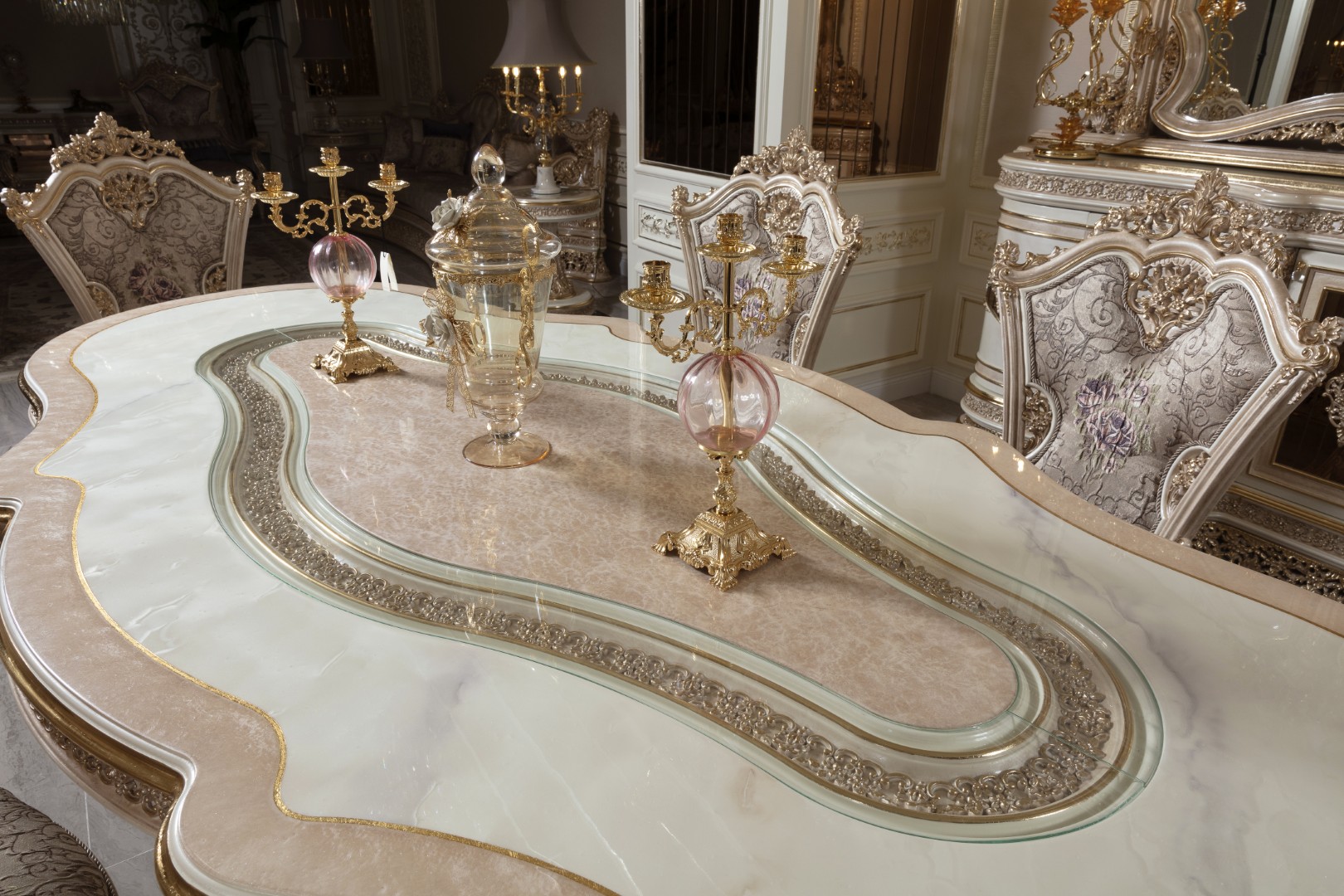 ILYADA Classic Dining Set - Image 3