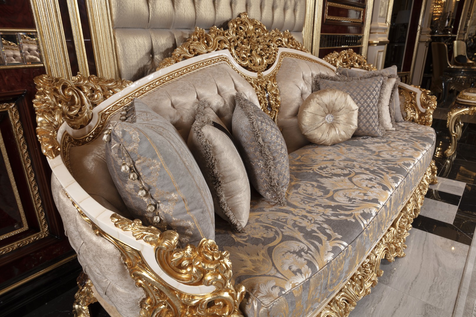 HANZADE Luxury Dining Set Nigeria – Royal 8 Seater - Image 4