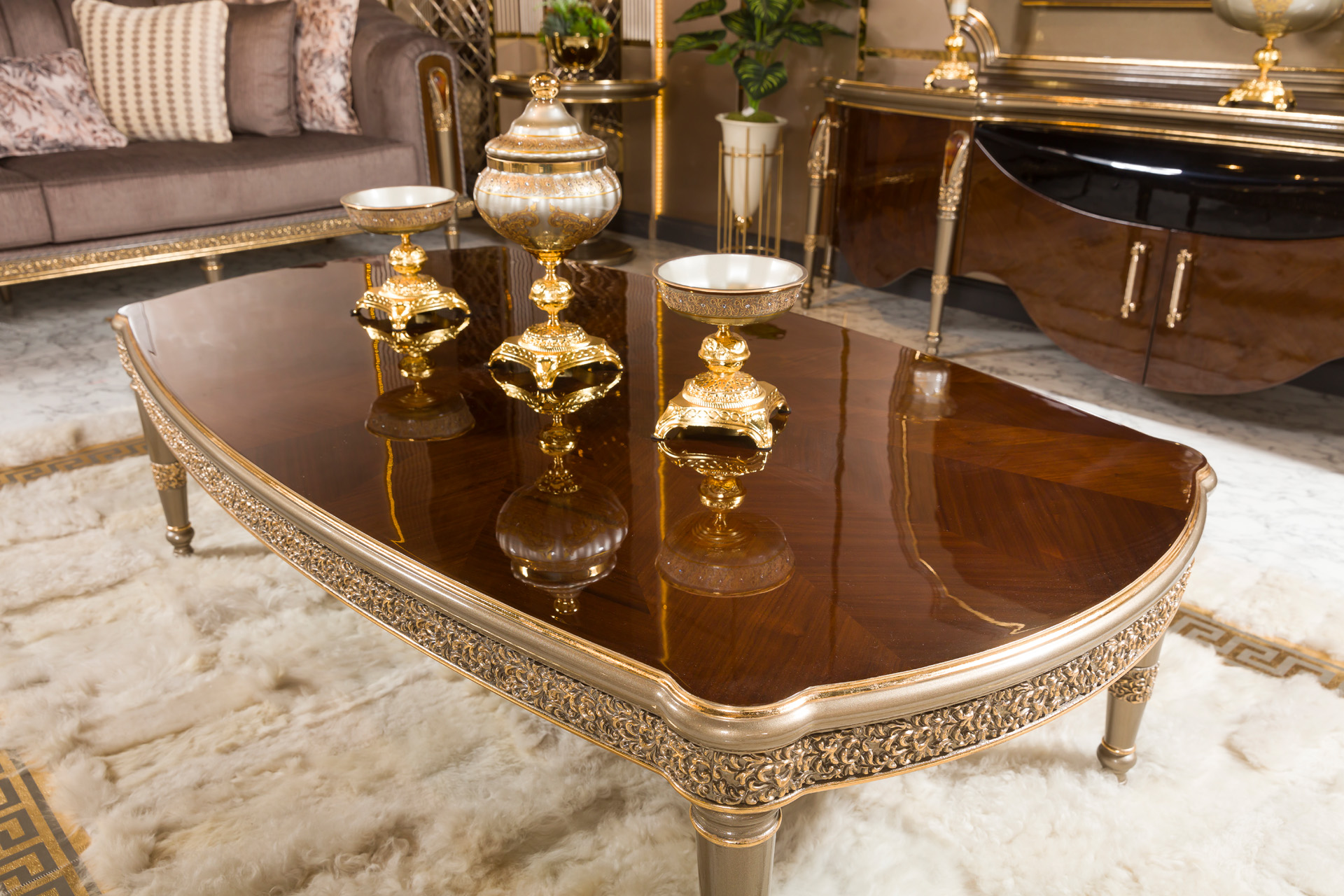 LUCCA Classic Center Table - Image 4