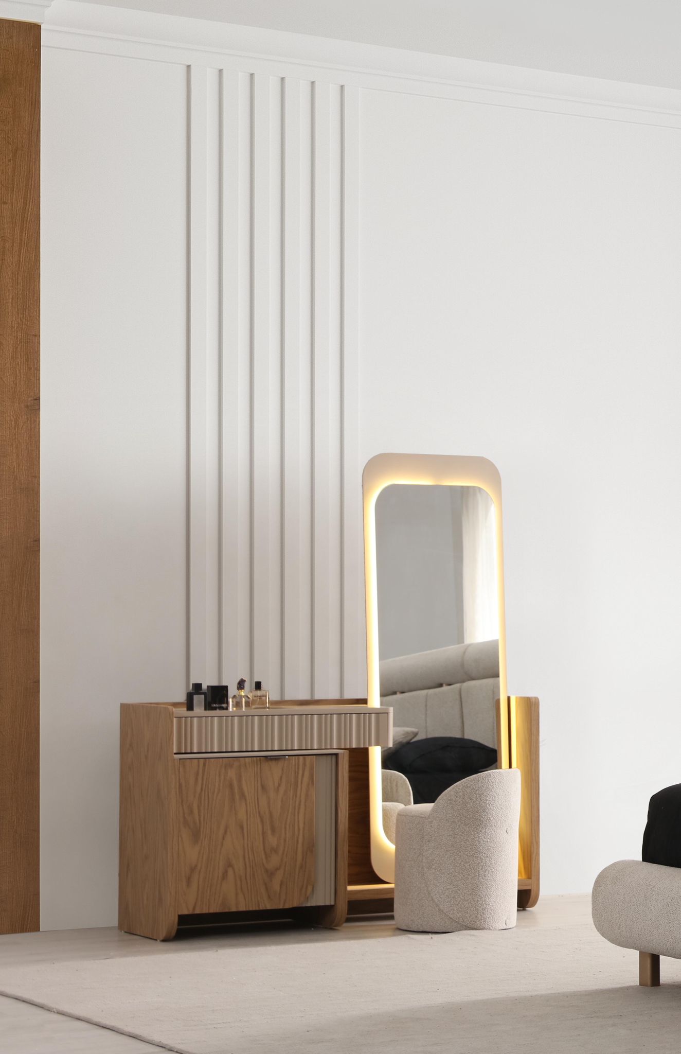 LIDER Bed Set – Modern Upholstered Bed with Natural Wood Accents - Image 4